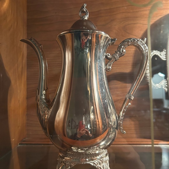 Elegant 15 piece Silver Tea Set with Intricate Tray - Picture 2 of 10